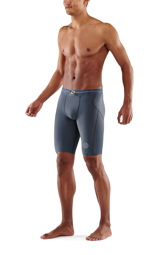 SKINS MEN'S COMPRESSION HALF TIGHTS 3-SERIES - CHARCOAL
