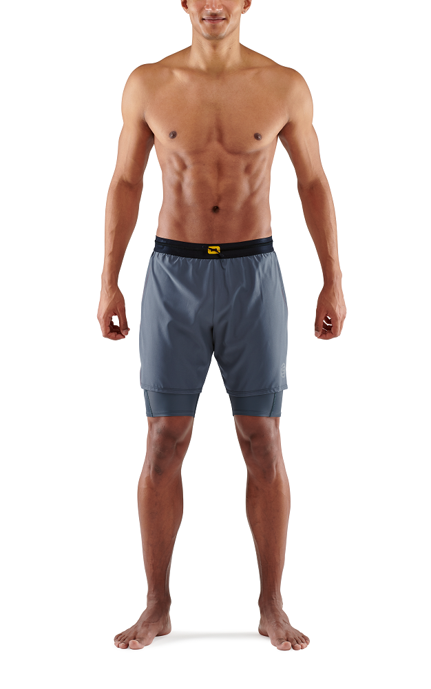 SKINS MEN'S COMPRESSION SUPERPOSE HALF TIGHTS 3-SERIES - CHARCOAL