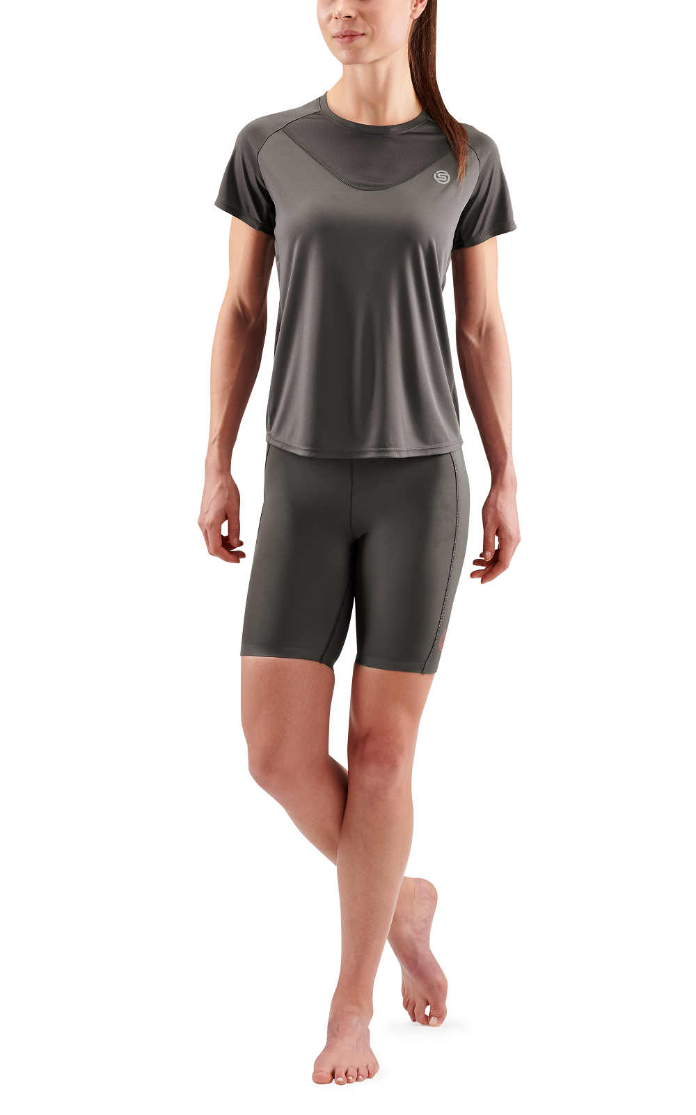 SKINS WOMEN'S ACTIVEWEAR SHORT SLEEVE TOP 3-SERIES - CHARCOAL